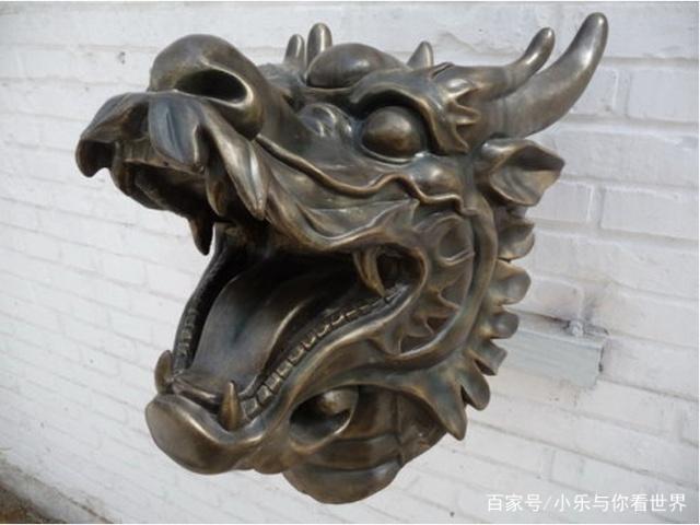 圓明園龍首現(xiàn)身法國(guó)，2400萬(wàn)被華人買(mǎi)下，真假難辨。