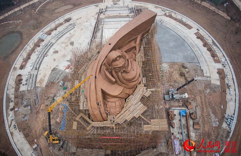 現(xiàn)全球最大關公青銅雕像，目測宇達施工（圖）