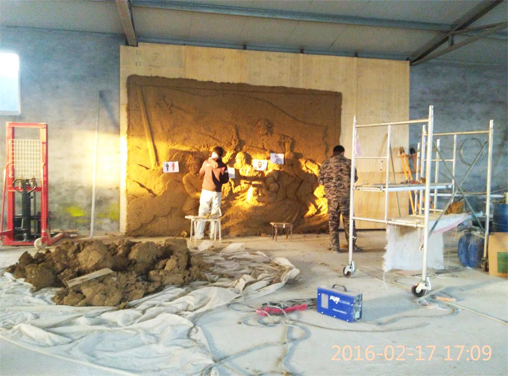 工程公告：消防題材玻璃鋼浮雕泥塑即將完工。