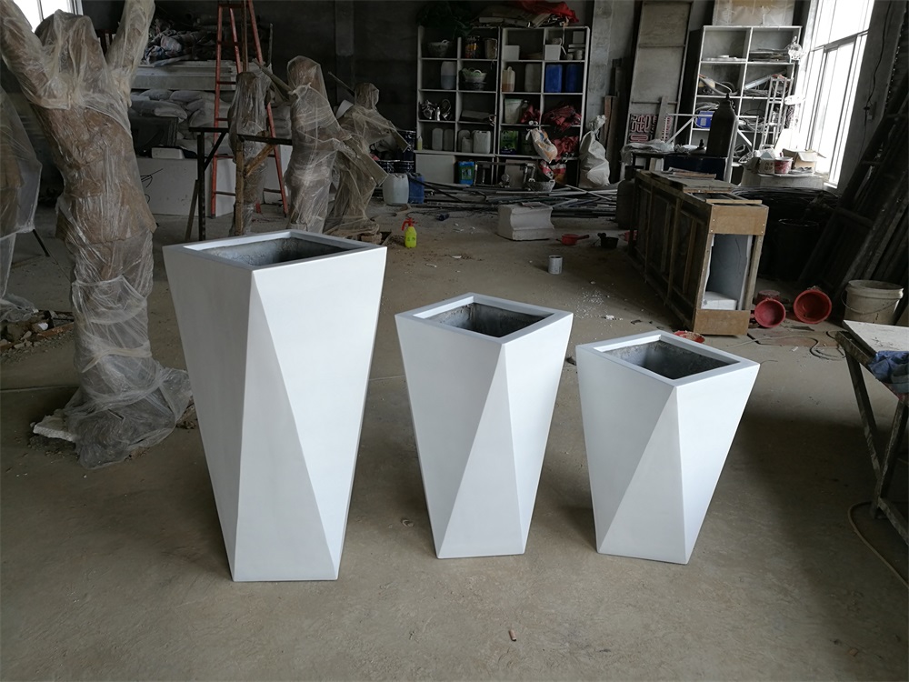 景觀玻璃鋼花盆雕塑研發(fā)完畢（組圖），歡迎訂購！