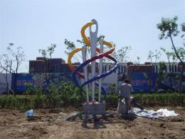 hj1718 不銹鋼雕塑-針線之魅_青島國際服裝城不銹鋼雕塑、石雕、玻璃鋼雕塑_濱州宏景雕塑有限公司