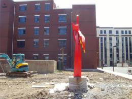 hj1723 不銹鋼雕塑—凌空之剪_青島國際服裝城不銹鋼雕塑、石雕、玻璃鋼雕塑_濱州宏景雕塑有限公司