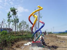 hj1738 不銹鋼雕塑-針線之魅_青島國際服裝城不銹鋼雕塑、石雕、玻璃鋼雕塑_濱州宏景雕塑有限公司